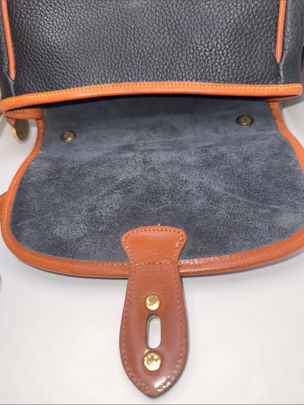 Vintage Dooney & Bourke (AWL) Square Carrier Leather Bag - Picture 10 of 12